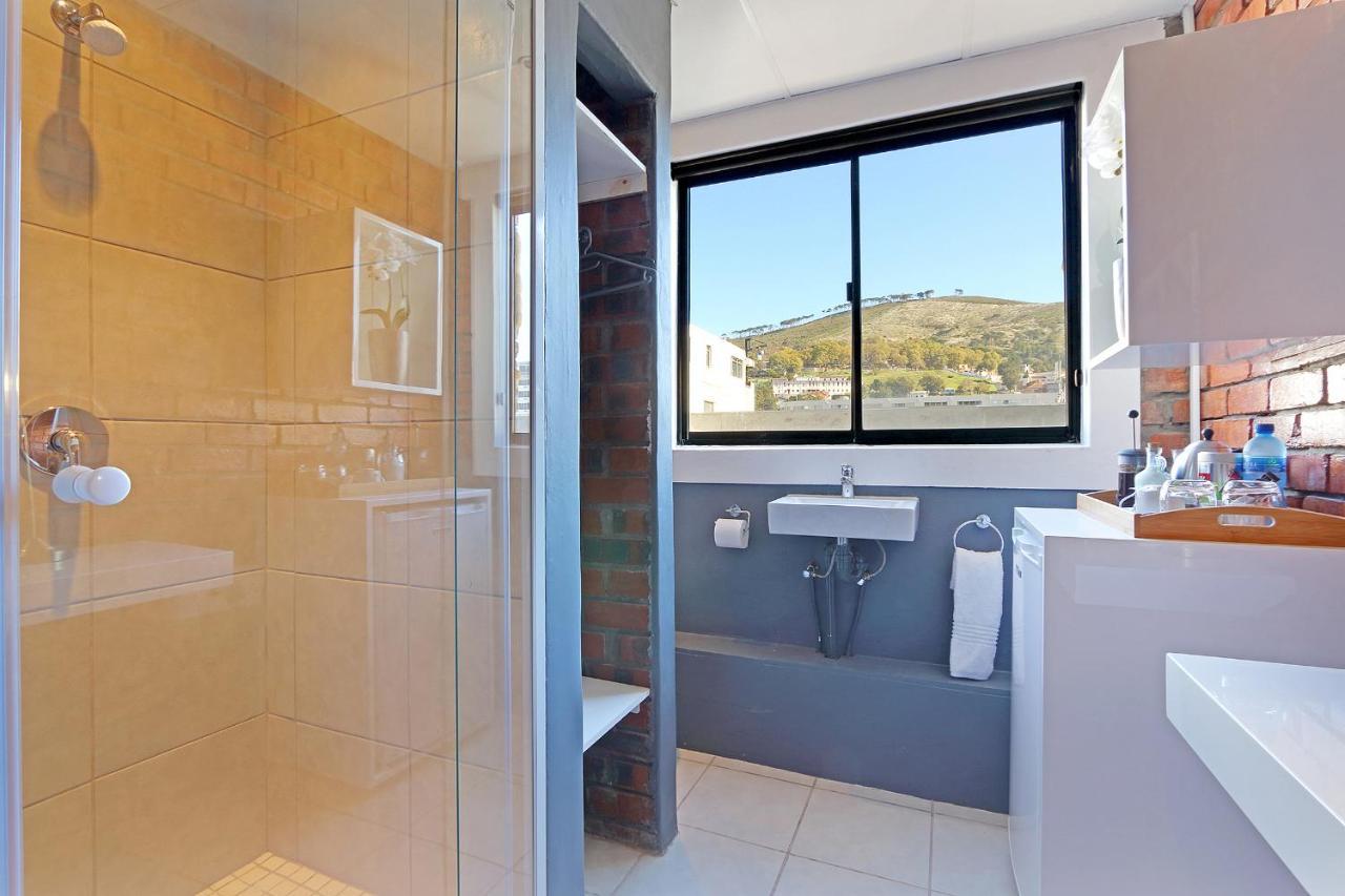 The Rhino Hotel & Apartments Cape Town Exterior photo