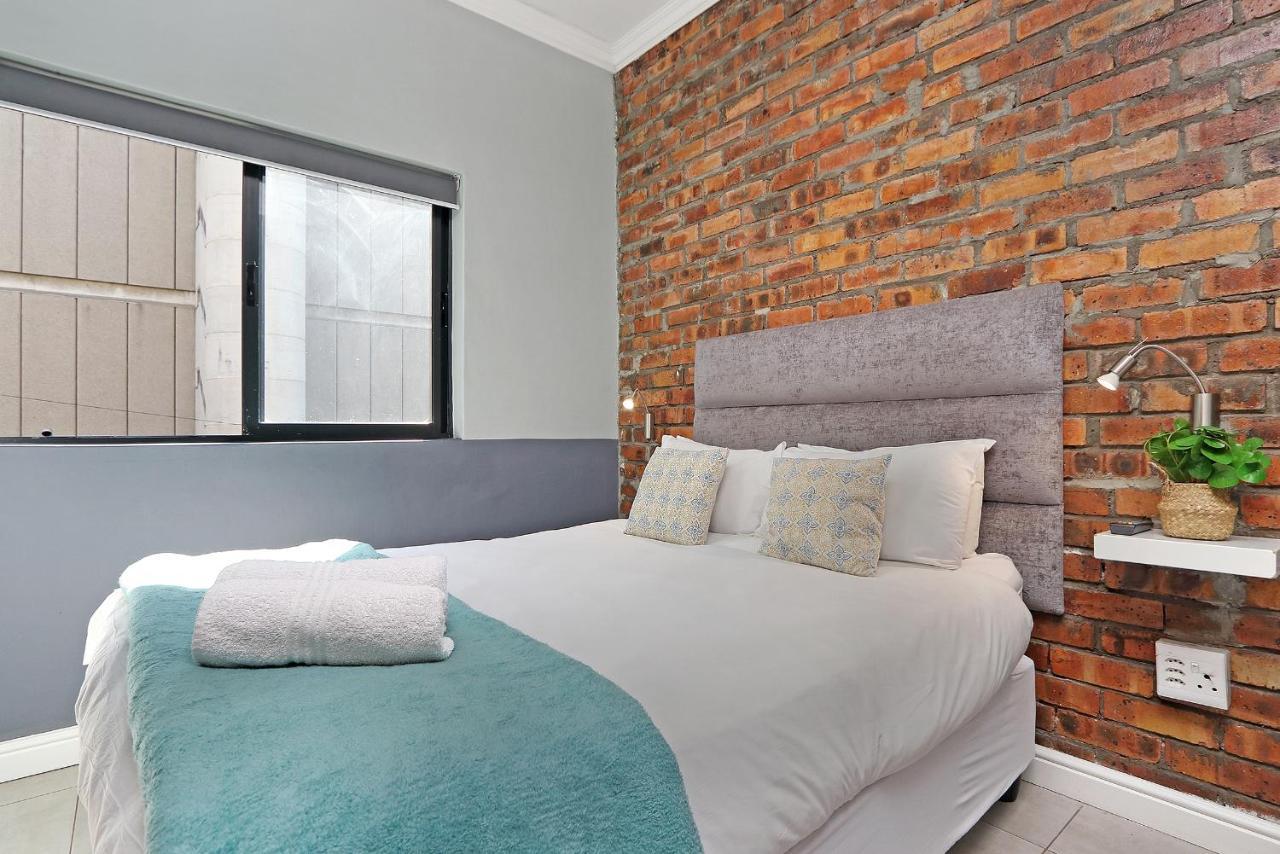 The Rhino Hotel & Apartments Cape Town Exterior photo