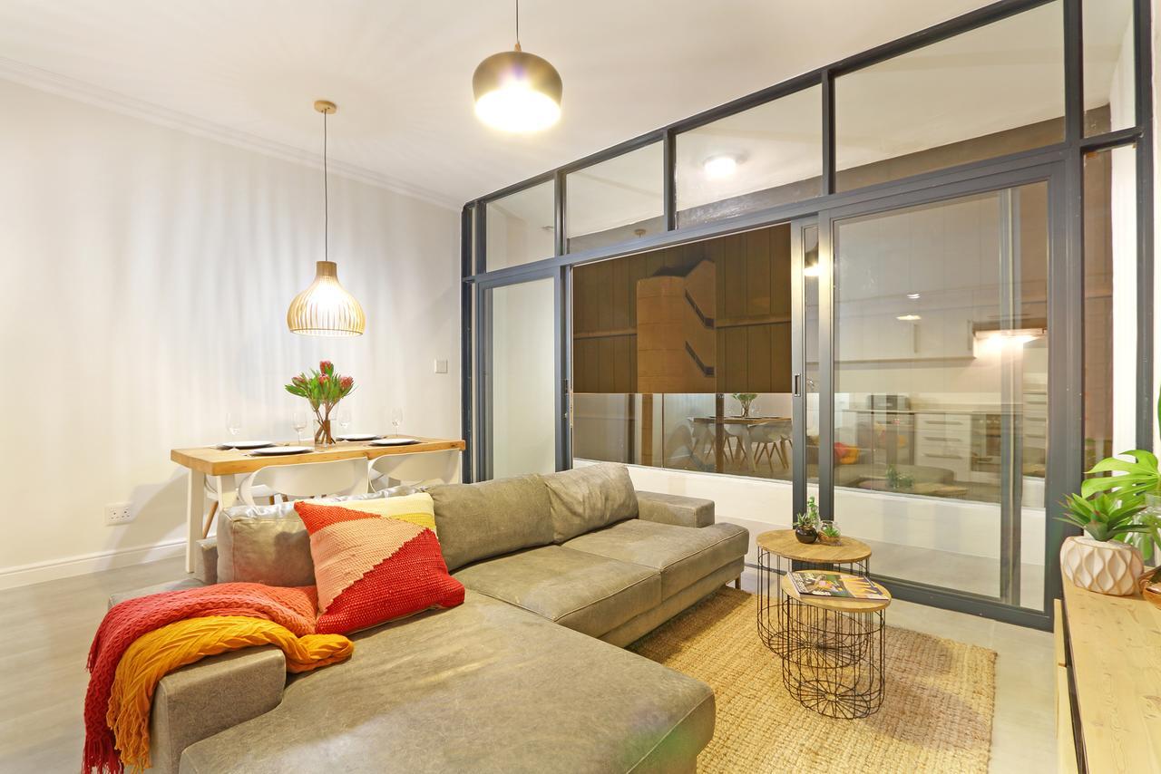 The Rhino Hotel & Apartments Cape Town Exterior photo